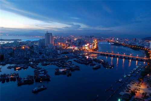 卖小吃加盟什么牌子好，小吃买卖加盟费多少